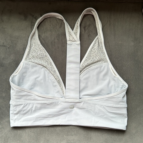 Lululemon twist and train bra size 6 - Picture 3 of 8